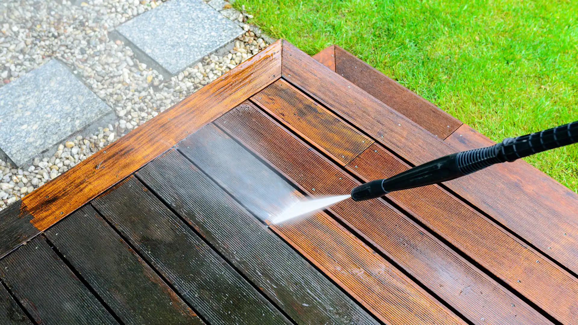Decking Cleaning In Kent